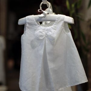 Vestido de plumeti lazo
